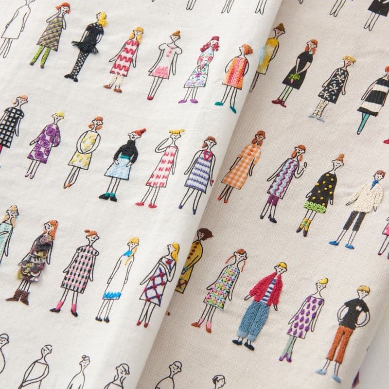 100ladies embroidery kits and fabric
