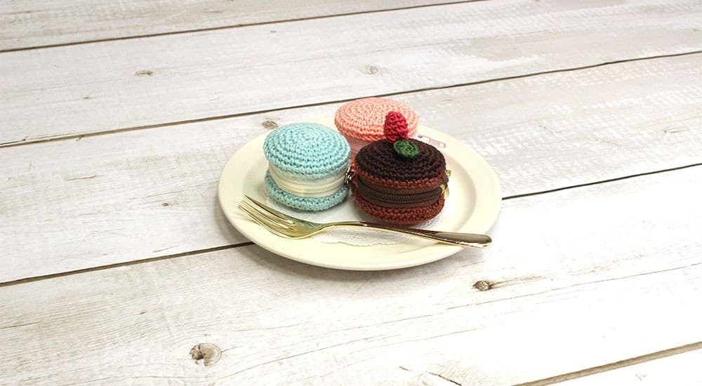 Chocolate cake variation of a crochet pouch