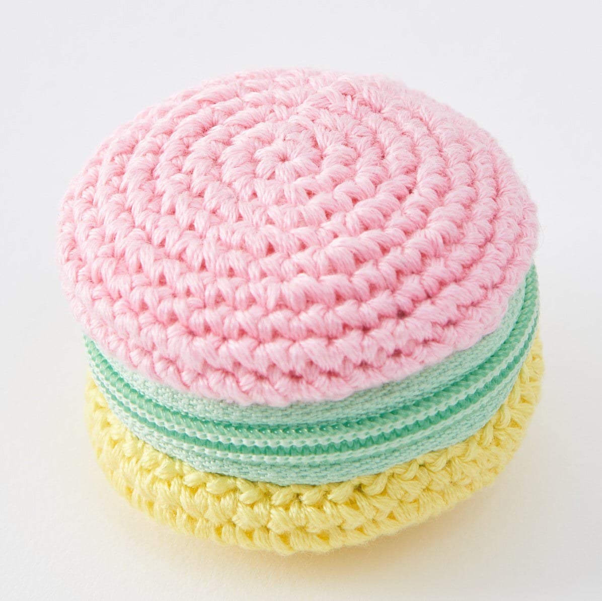 Macaron crochet pouch kit