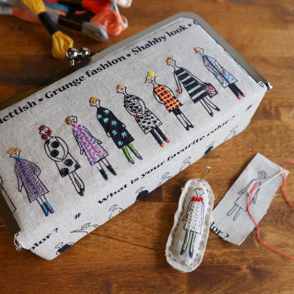 100 Ladies gamaguchi pouch with embroidered figures