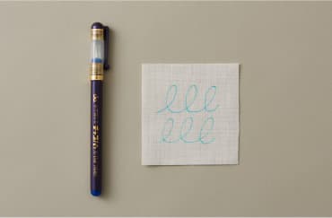 Water soluble marking pen for embroidery